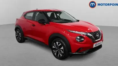 Usado Nissan Juke Acenta Premium 114 CV (83 kW) 2025 Rojo SUV