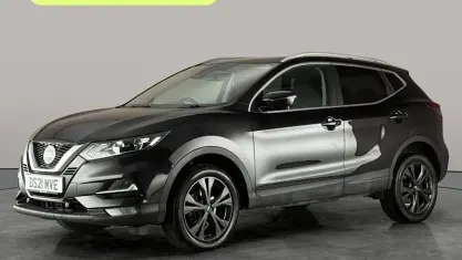 Used Nissan Qashqai N-Connecta 140 HP (102 kW) 2020 Black SUV