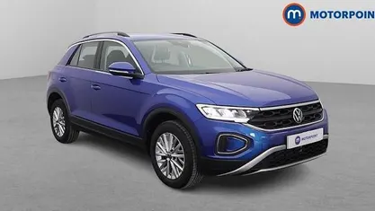 Used VW T-Roc Life 110 HP (80 kW) 2023 Blue SUV