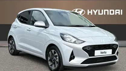 New Hyundai i10 Advanced 83 HP (61 kW) 2025 Red Hatchback