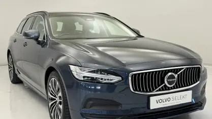Used Volvo V90 Core 197 HP (144 kW) 2022 Blue Estate