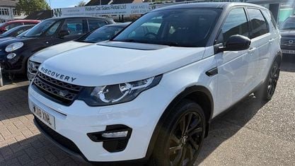 Używany Land Rover Discovery Sport SE 180 KM (132 kW) 2018 Biały SUV