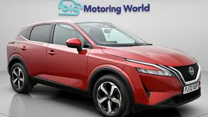 Used Nissan Qashqai N-Connecta 140 HP (102 kW) 2022 Red SUV