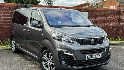 Used Peugeot Traveller Allure 179 HP (131 kW) 2017 Grey MPV