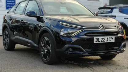 Used Citroën C4 PureTech 101 HP (74 kW) 2023 SUV