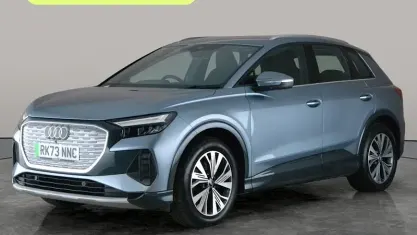 Begagnad Audi Q4 e-tron Sport 125 kW (170 HK) 2022 Blå SUV