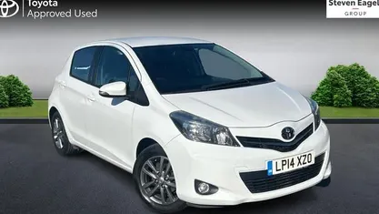 Begagnad Toyota Yaris 101 HK (74 kW) 2014 Halvkombi