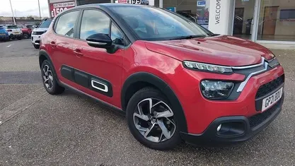 Used Citroën C3 PureTech 83 HP (61 kW) 2021 Red Hatchback