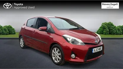 Used 2013 Toyota Yaris Hybrid T4 Hatchback | £11,461 (Expensive)