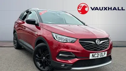 Used Vauxhall Grandland X Edition 131 HP (96 kW) 2021 Red SUV