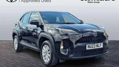Black Used 2023 Toyota Yaris Cross SUV | £20,000 (Fair price)