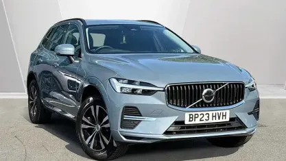 Used Volvo XC60 Core 250 HP (183 kW) 2023 Grey SUV