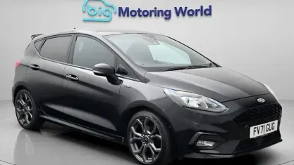Usado Ford Fiesta ST-Line 125 CV (91 kW) 2021 Negro Utilitario