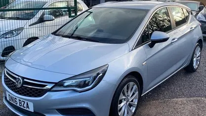 Used Vauxhall Astra Design Edition 125 HP (91 kW) 2019 Hatchback
