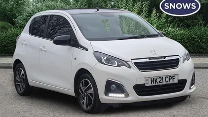 Used Peugeot 108 Allure 72 HP (52 kW) 2021 White Hatchback
