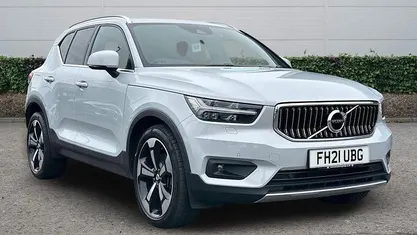 Used Volvo XC40 Inscription 197 HP (144 kW) 2021 Silver SUV