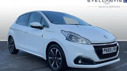 Used 2019 Peugeot 208 Hatchback | £8,741 (Fair price)