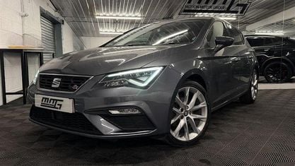 Usado Seat Leon FR 125 HP (91 kW) 2017 Cinzento Citadino