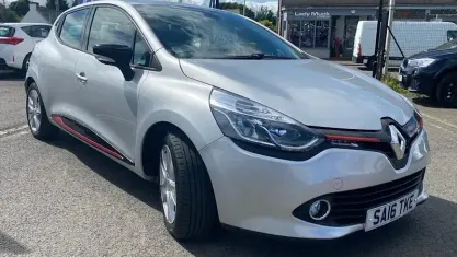 Used Renault Clio Dynamique 73 HP (53 kW) 2016 Hatchback