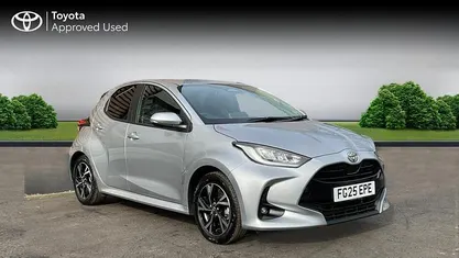 Used Toyota Yaris Hybrid Design 116 HP (85 kW) 2025 Hatchback