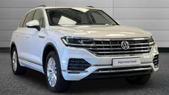 White Used 2019 VW Touareg SEL SUV | £24,990 (Fair price)