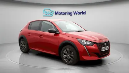 Used Peugeot e-208 Allure+ 100 kW (136 HP) 2023 Red Hatchback
