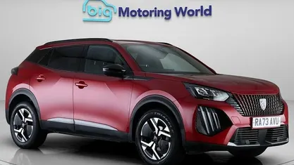 Begagnad Peugeot 2008 Allure 131 HK (96 kW) 2023 Röd SUV