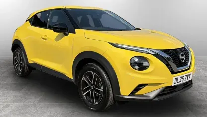 New Nissan Juke N-Connecta 114 HP (83 kW) 2026 Iconic yellow SUV