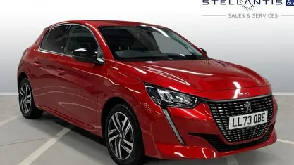 Used Peugeot 208 Allure+ 102 HP (75 kW) 2023 Red Hatchback