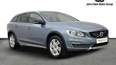 Blue Used 2018 Volvo V60 CC SE Estate | £15,250 (Super price)