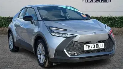 Used Toyota C-HR 140 HP (102 kW) 2026 SUV