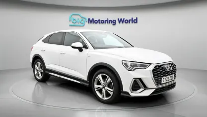 Używany Audi Q3 Sportback S-Line 150 KM (110 kW) 2022 Biały SUV