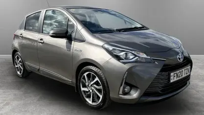Używany Toyota Yaris Hybrid 101 KM (74 kW) 2020 Hatchback
