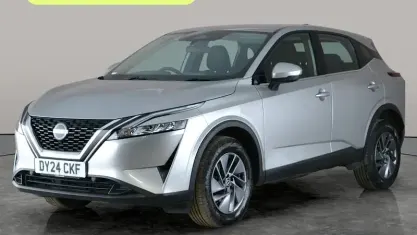 Używany Nissan Qashqai Acenta Premium 140 KM (102 kW) 2023 Srebrny SUV