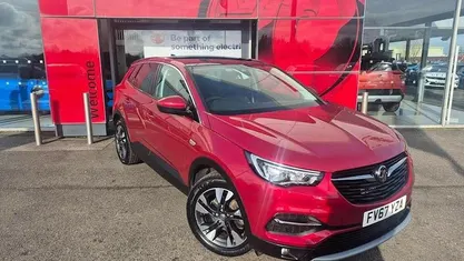 Used Vauxhall Grandland X Sport 131 HP (96 kW) 2018 Red SUV
