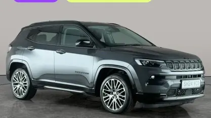 Begagnad Jeep Compass Altitude 131 HK (96 kW) 2024 Grå SUV