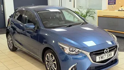 Used Mazda 2 Inclusive 116 HP (85 kW) 2017 Blue Hatchback