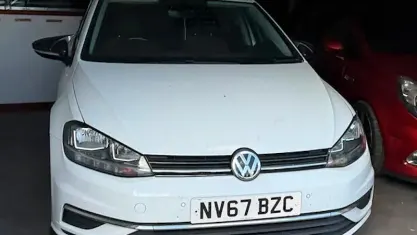 Used VW Golf VII SE 125 HP (91 kW) 2017 White Hatchback