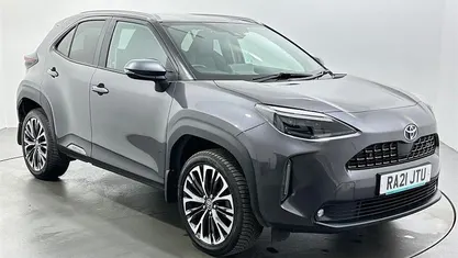 Used 2025 Toyota Yaris Hybrid Estate | £17,984 (Super price)