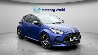 Used Toyota Yaris Hybrid Sport 131 HP (96 kW) 2025 Blue Hatchback