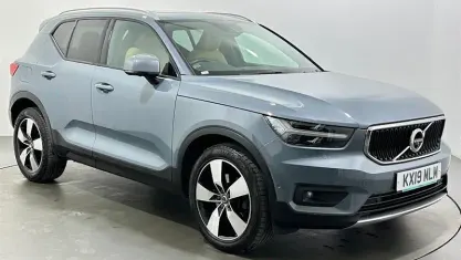 Used Volvo XC40 Momentum 190 HP (139 kW) 2019 Grey SUV