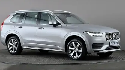 Begagnad Volvo XC90 Core 250 HK (183 kW) 2025 SUV