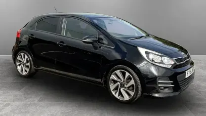 Used Kia Rio 109 HP (80 kW) 2016 Hatchback