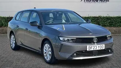 Used Vauxhall Astra Design Edition 131 HP (96 kW) 2025 Estate