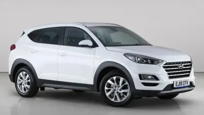 Used Hyundai Tucson SE 177 HP (130 kW) 2019 White SUV