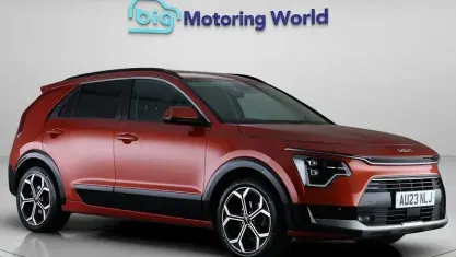 Used Kia Niro 141 HP (103 kW) 2023 Orange SUV