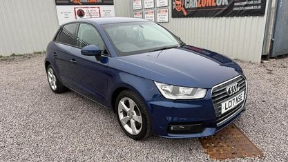 Używany Audi A1 Sportback Sport 125 KM (91 kW) 2017 Niebieski Hatchback