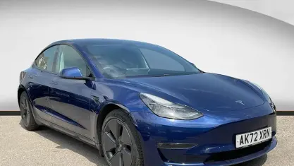 Used Tesla Model 3 Long Range AWD 366 kW (498 HP) 2022 Blue Sedan