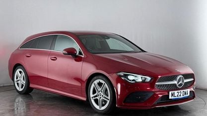 Usado Mercedes CLA200 Shooting Brake AMG line 163 HP (119 kW) 2022 Vermelho Carrinha