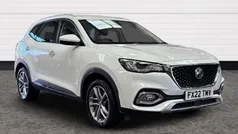 White Used 2022 MG HS Excite SUV | £13,590 (Fair price)